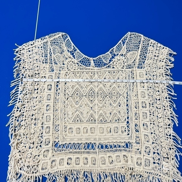 Raga Crocheted Top. Excellent Condition. Size L - Picture 5 of 6
